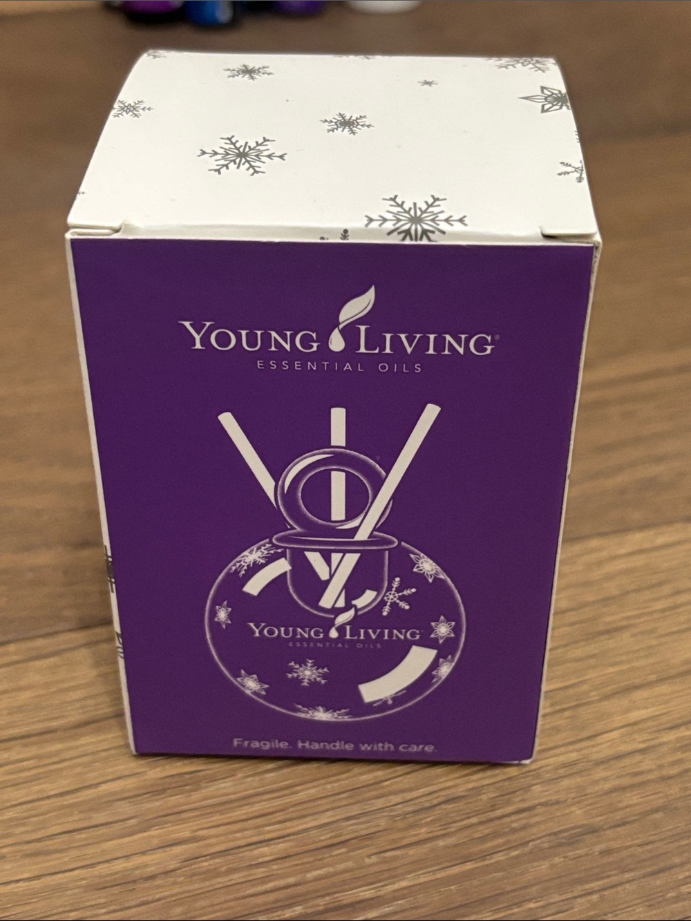 YOUNG LIVING ORNAMENT DIFFUSER NWT I. BOX